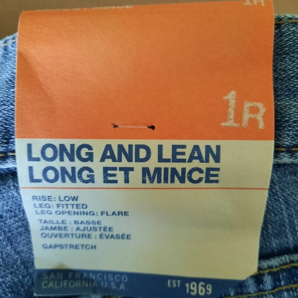 NWT - GAP Long & Lean Flared Medium Wash Women's Jeans. Size 1R - Picture 12 of 13